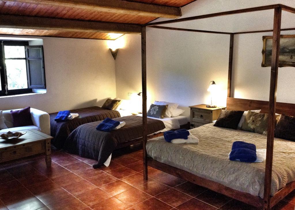 Hotel Mas Pelegri Serinya Phòng bức ảnh