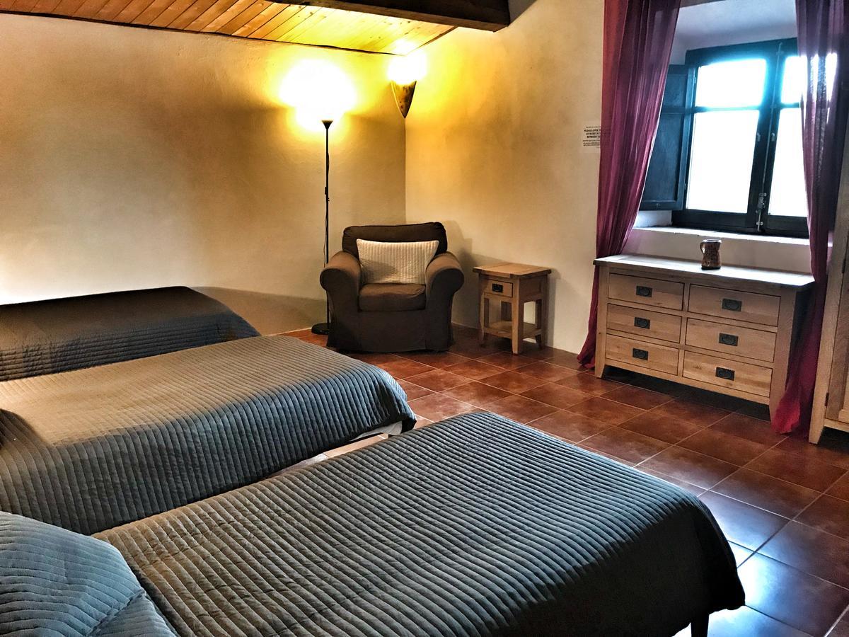 Hotel Mas Pelegri Serinya Ngoại thất bức ảnh